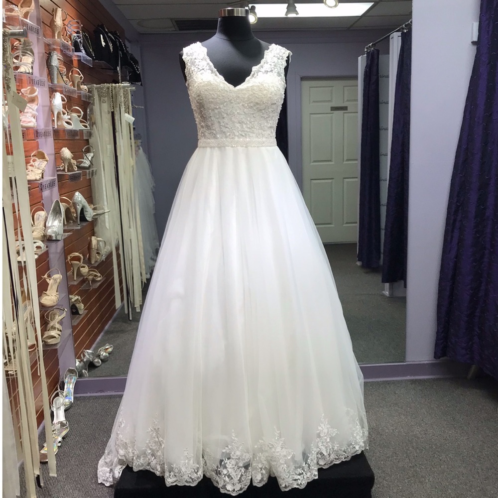 DaVinci - Style 50584 - Size 18 - Ivory